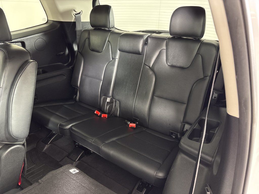 Used 2023 Kia Telluride S AWD/4WD image 32