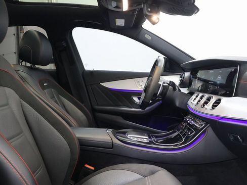 Used 2022 Mercedes-Benz E 53 AMG 4MATIC Sedan image 21