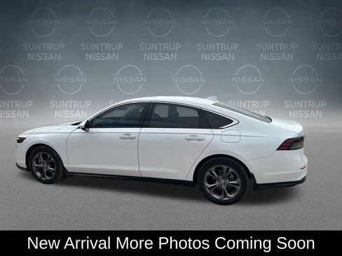 Used 2023 Honda Accord EX image 2