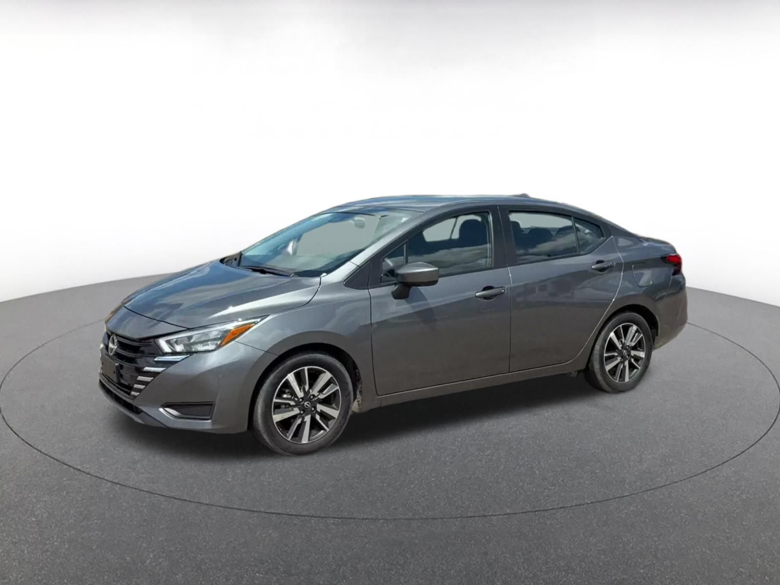 Used 2025 Nissan Versa SV FWD image 7