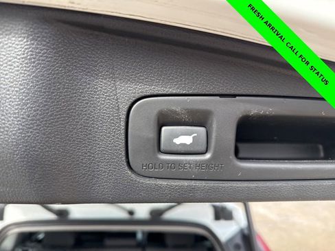 Used 2020 Honda CR-V Touring image 12
