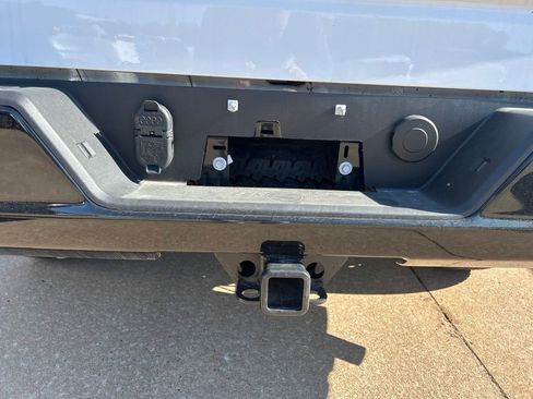 Used 2025 Chevrolet Silverado 1500 W/T w/ Trailering Package AWD/4WD image 6