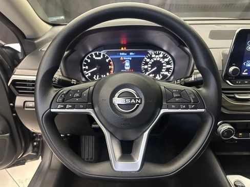 Used 2026 Nissan Altima 2.5 SV AWD/4WD image 25
