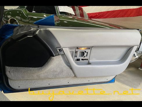 Used 1992 Chevrolet Corvette Coupe image 21