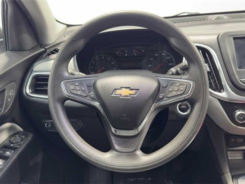 Used 2020 Chevrolet Equinox LS image 18