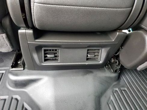 Used 2024 GMC Sierra 3500 Pro w/ Convenience Package image 15