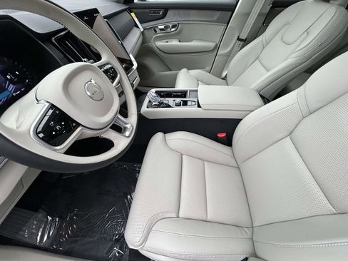 New 2026 Volvo XC90 B6 Ultra image 10