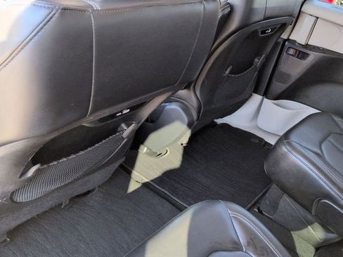 Used 2023 Chrysler Pacifica Touring-L FWD image 26