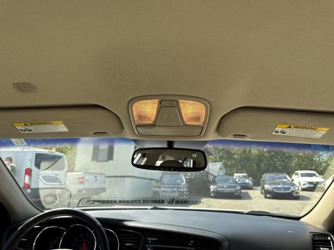 Used 2011 Kia Optima EX image 20