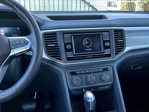 Used 2023 Volkswagen Atlas Cross Sport SE image 6