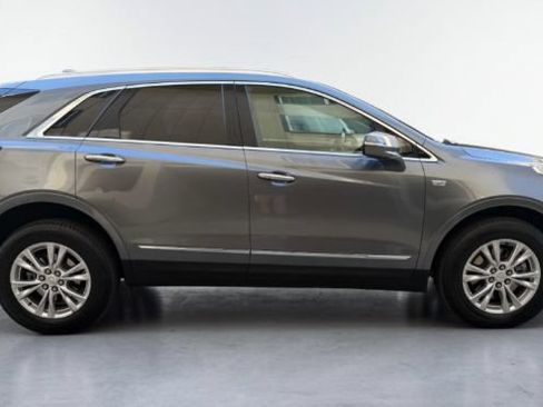 Used 2021 Cadillac XT5 Luxury w/ LPO, Floor Liner Package FWD image 8
