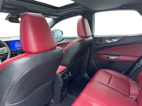 Used 2025 Lexus NX 250 FWD w/ Towing Package (2000 Lbs) image 40