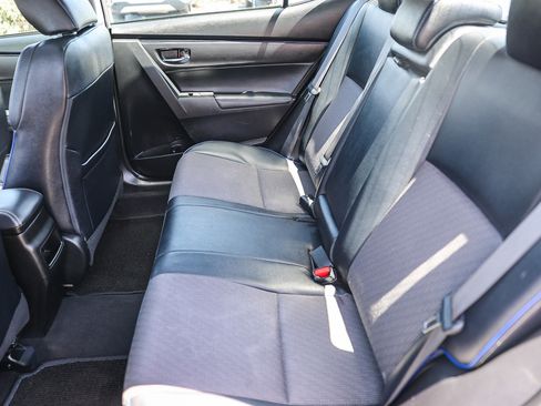 Used 2019 Toyota Corolla SE w/ SE Premium Package FWD image 7