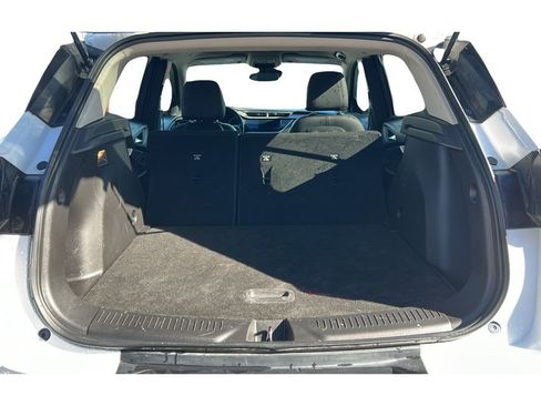 Used 2020 Buick Encore GX Preferred w/ Cold Weather Comfort Package image 10