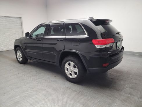 Used 2017 Jeep Grand Cherokee Laredo AWD/4WD image 3