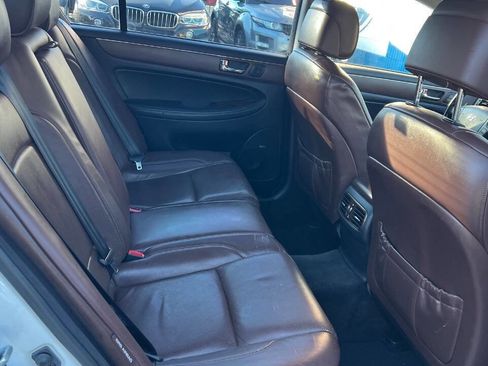 Used 2009 Hyundai Genesis 3.8 w/ Technology Pkg 4 image 17