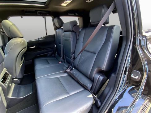 Used 2025 Lexus GX 550 w/ Cold Area Package AWD/4WD image 19