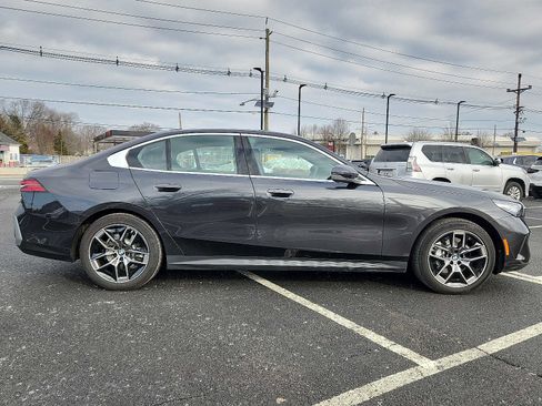 Used 2026 BMW 530i xDrive image 7