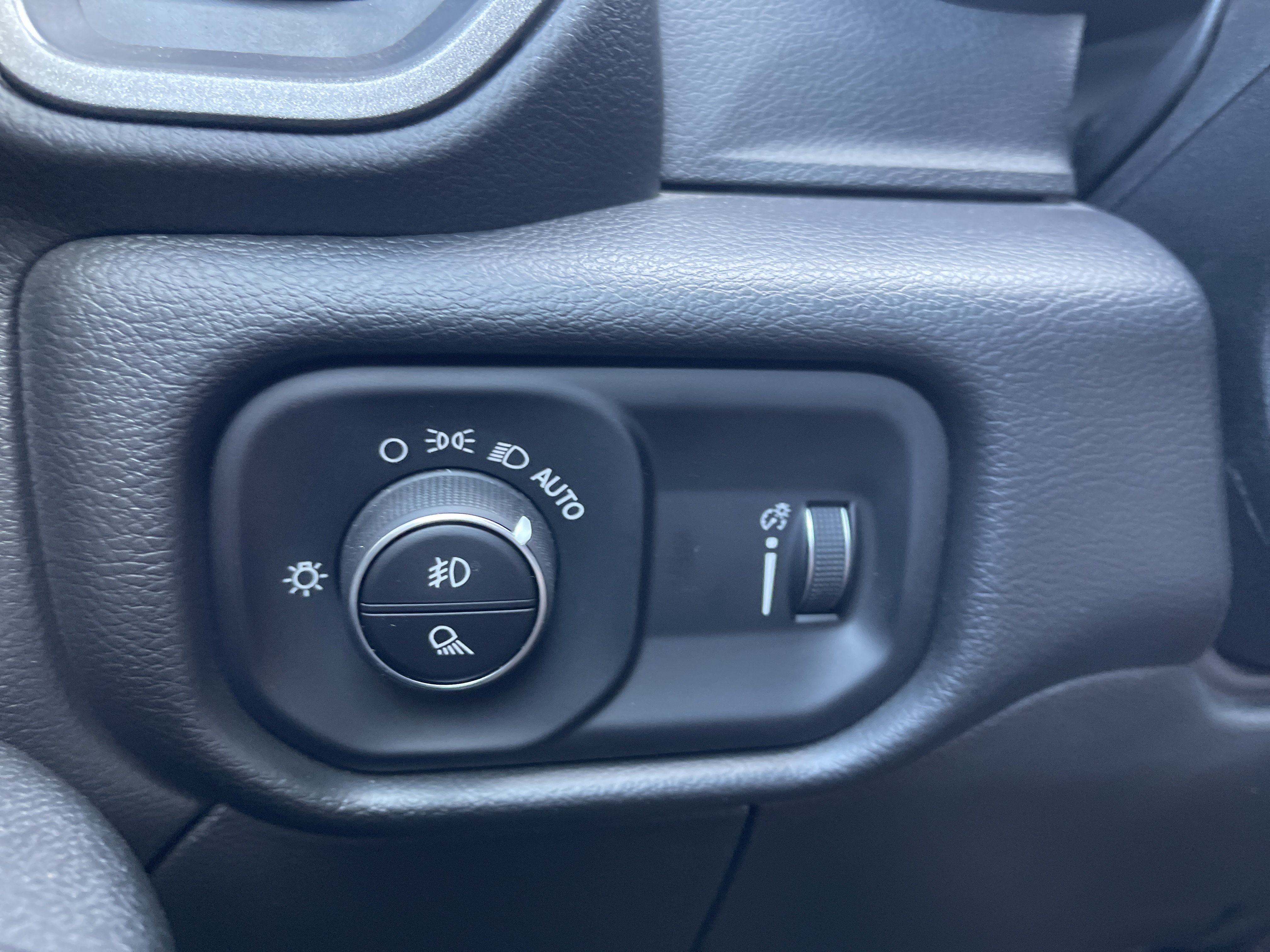 Used 2026 RAM 2500 Tradesman AWD/4WD image 21