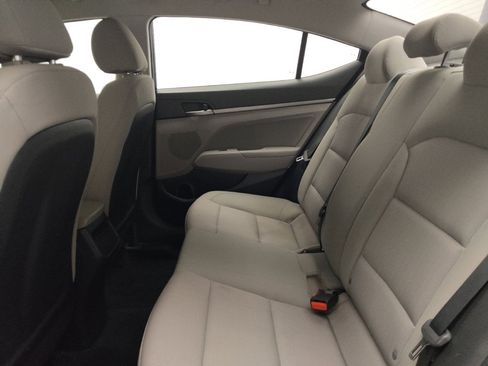 Used 2018 Hyundai Elantra SEL FWD image 18