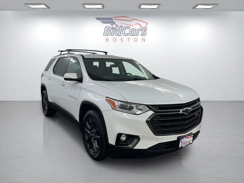 Used 2019 Chevrolet Traverse RS image 3