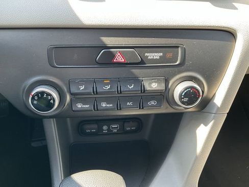 Used 2017 Kia Sportage LX image 14