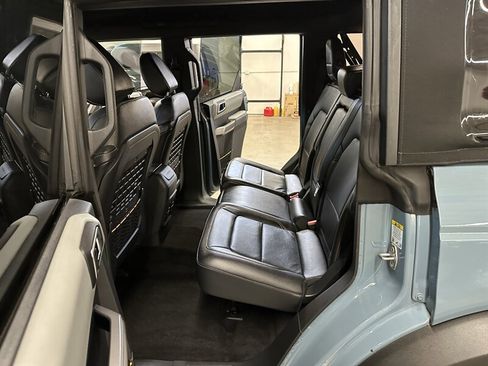 Used 2023 Ford Bronco Badlands image 13