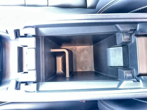 Used 2024 Nissan Rogue SL FWD image 27