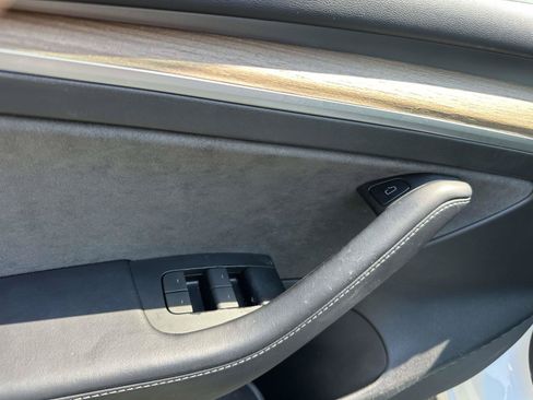 Used 2023 Tesla Model 3 Standard Range RWD image 12