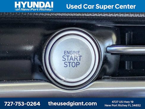 Used 2025 Hyundai Tucson SE FWD image 31