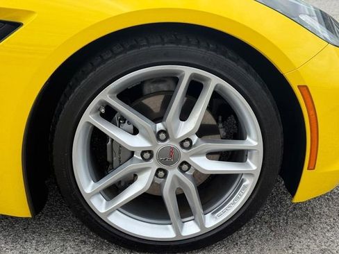 Used 2019 Chevrolet Corvette Stingray Convertible w/ 3LT Preferred Equipment Group RWD image 7