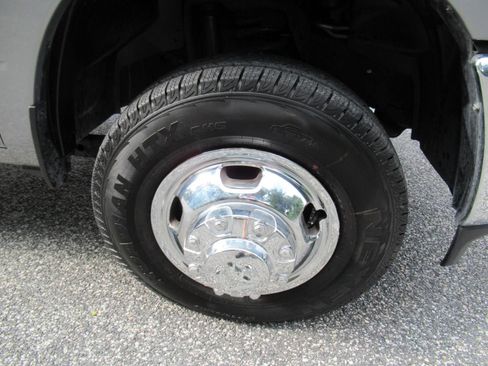 Certified 2024 RAM 3500 Tradesman w/ Chrome Appearance Group AWD/4WD image 9