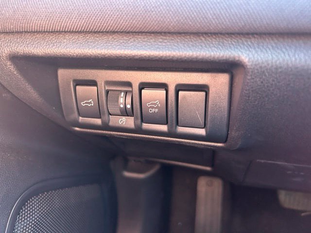 Used 2023 Subaru Outback Premium AWD/4WD image 21