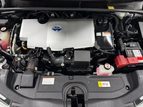 Used 2017 Toyota Prius Four w/ Premium Convenience Package image 65