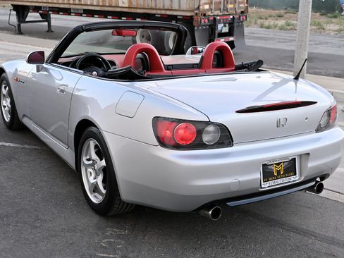 Used 2003 Honda S2000 image 6
