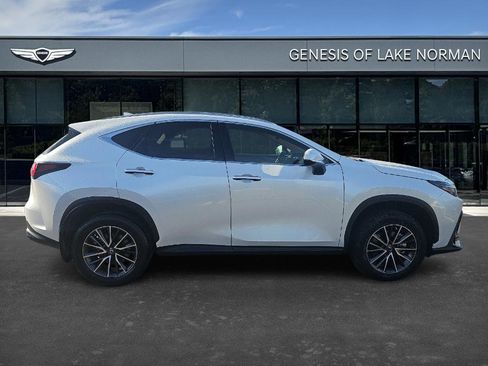 Used 2022 Lexus NX 250 FWD w/ Premium Package image 3