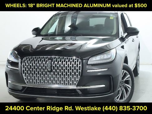 Certified 2025 Lincoln Corsair FWD image 3