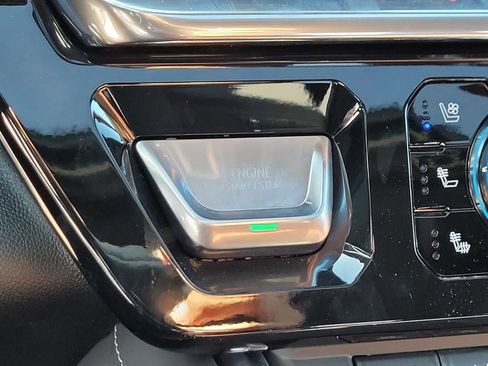 New 2026 GMC Sierra 2500 Denali Ultimate w/ Max Trailering Package image 17