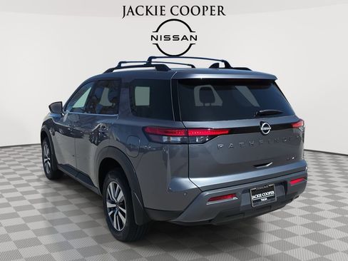 New 2026 Nissan Pathfinder SL AWD/4WD image 7