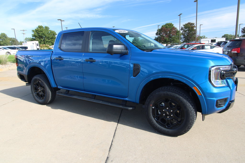 New 2026 Ford Ranger XLT w/ FX4 Off-Road Package AWD/4WD image 3