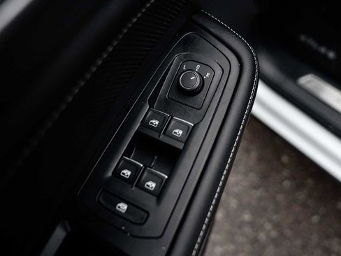 New 2026 Volkswagen Atlas Cross Sport SE image 22