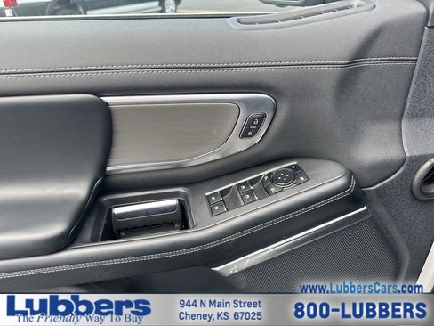 Used 2025 Ford Expedition Max Platinum AWD/4WD image 13