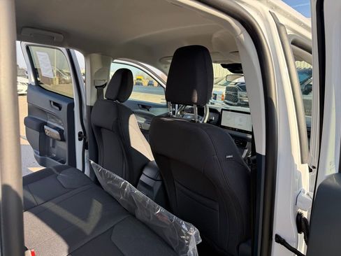 New 2026 Ford Maverick XL image 19