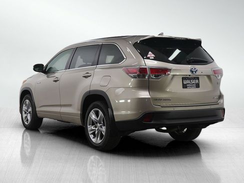 Used 2015 Toyota Highlander Limited Platinum image 3