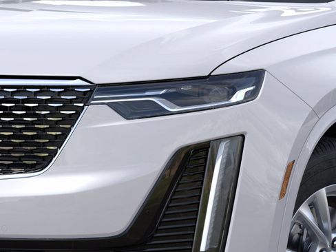 New 2025 Cadillac XT6 Luxury FWD image 34