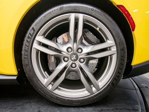 Used 2019 Ferrari Portofino RWD image 52