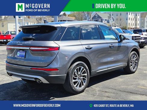 Used 2022 Lincoln Corsair AWD w/ Equipment Group 101A image 6