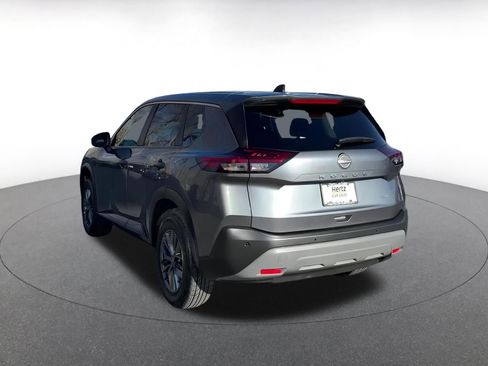 Used 2023 Nissan Rogue S image 11