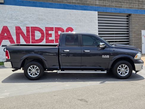 Used 2016 RAM 1500 Laramie w/ Convenience Group AWD/4WD image 8