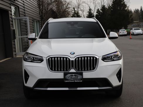 Used 2023 BMW X3 xDrive30i w/ Premium Package image 6